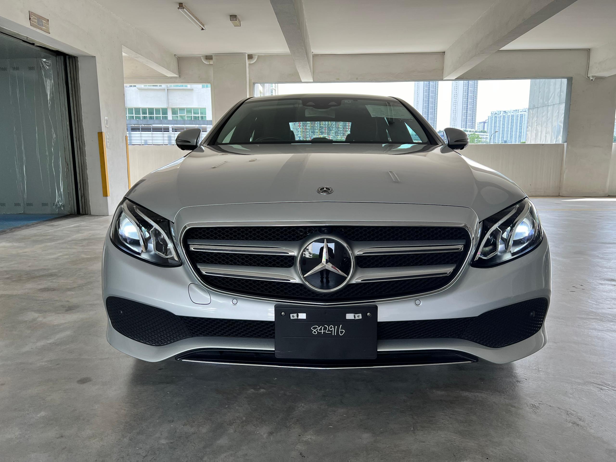 Mercedes Benz E200-19