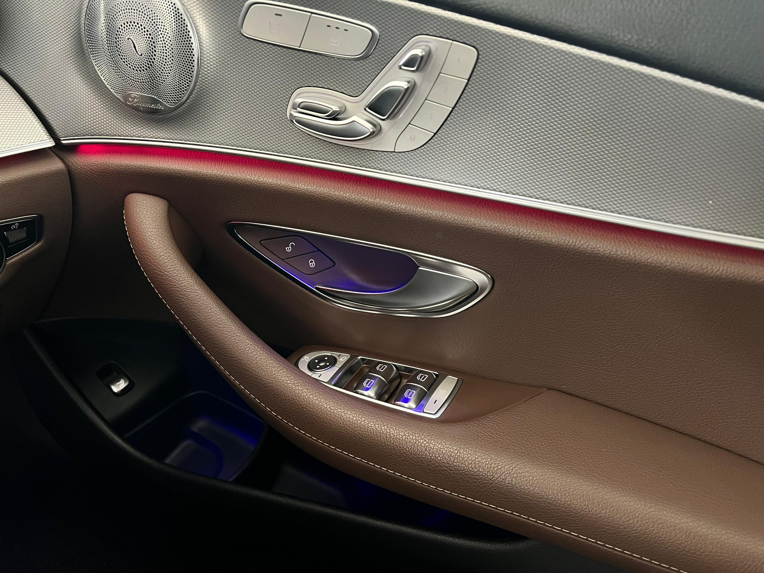 Mercedes Benz E200-22