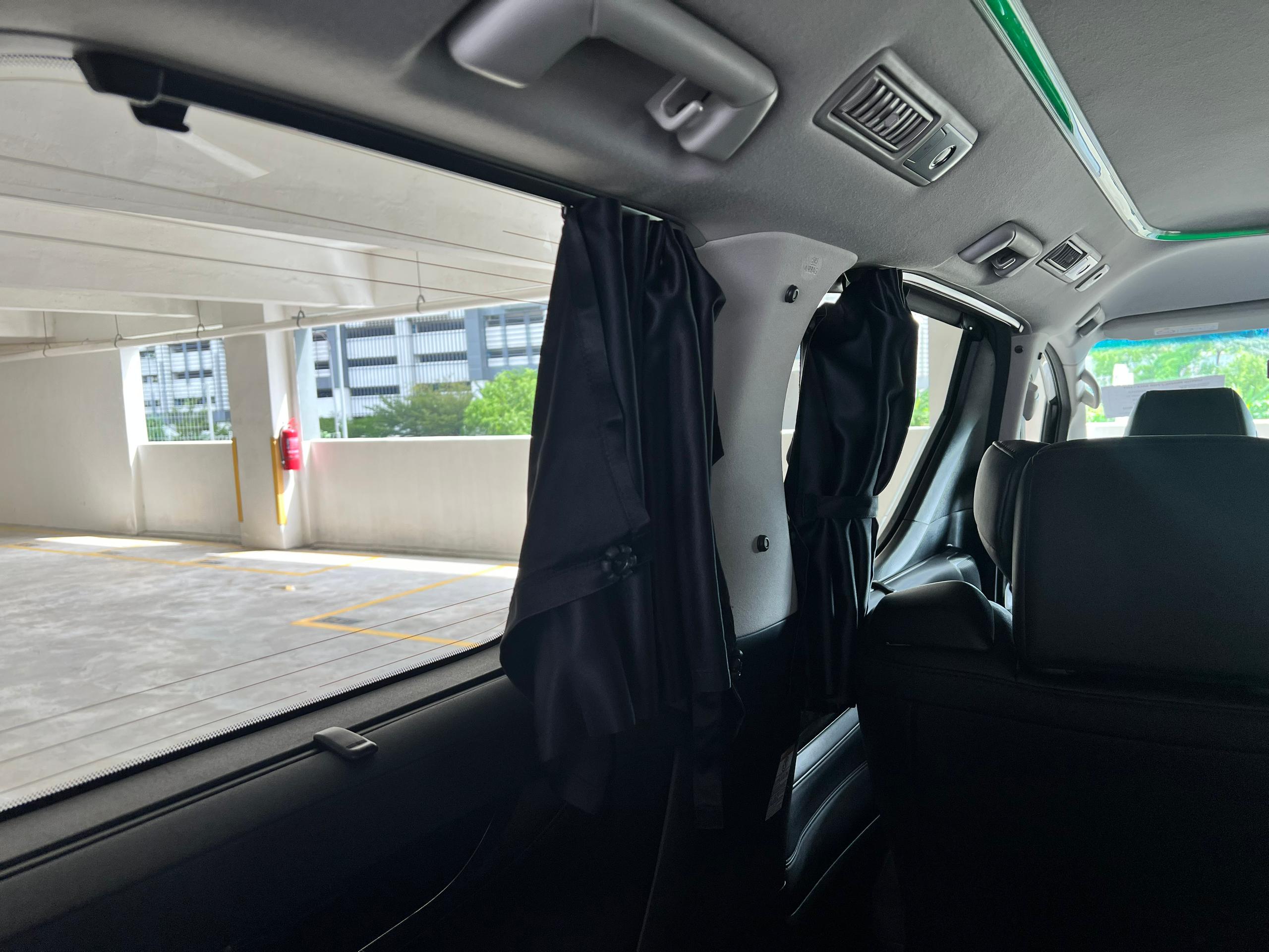 Toyota Alphard 2.5 SC black11
