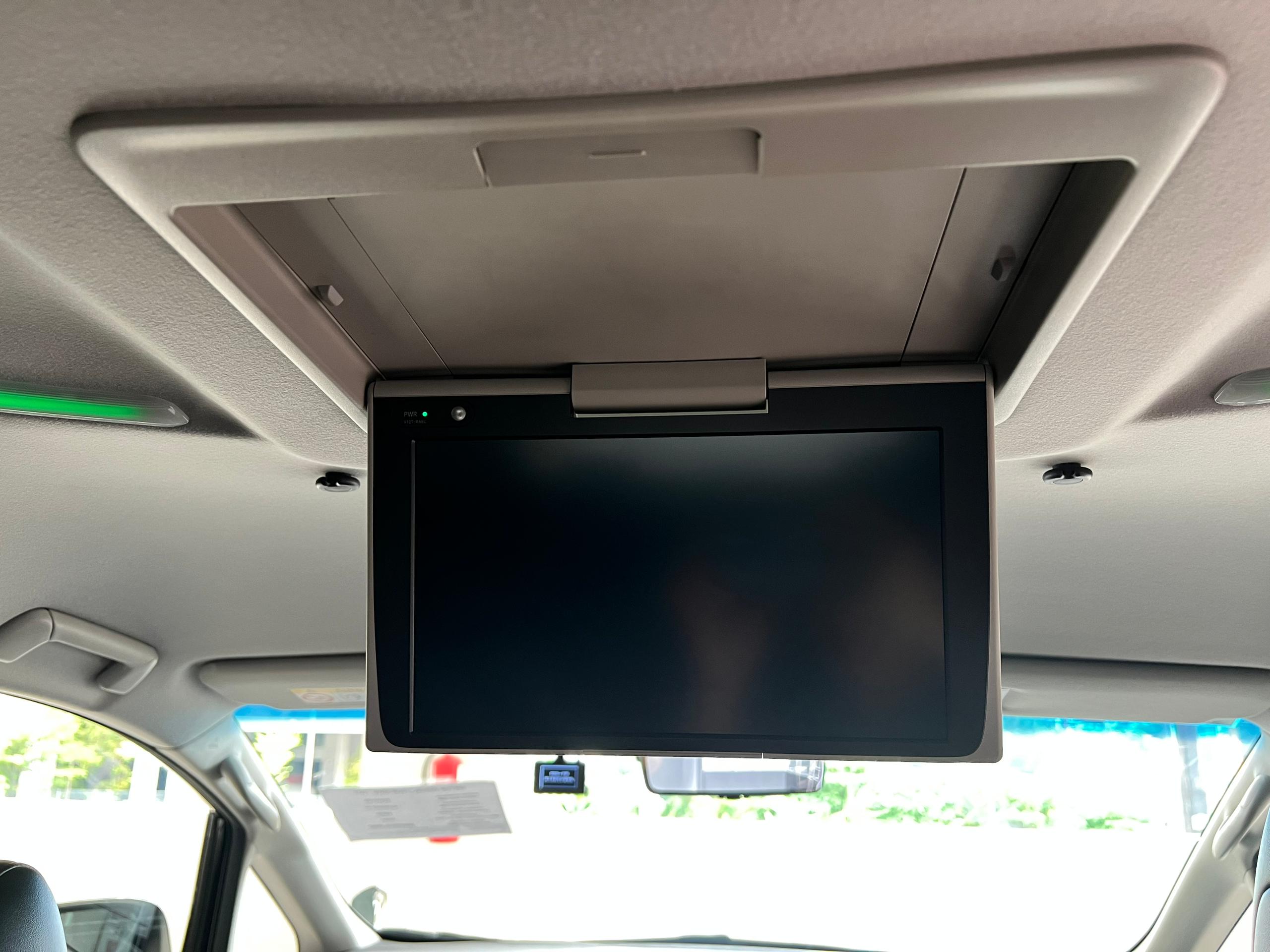 Toyota Alphard 2.5 SC black6