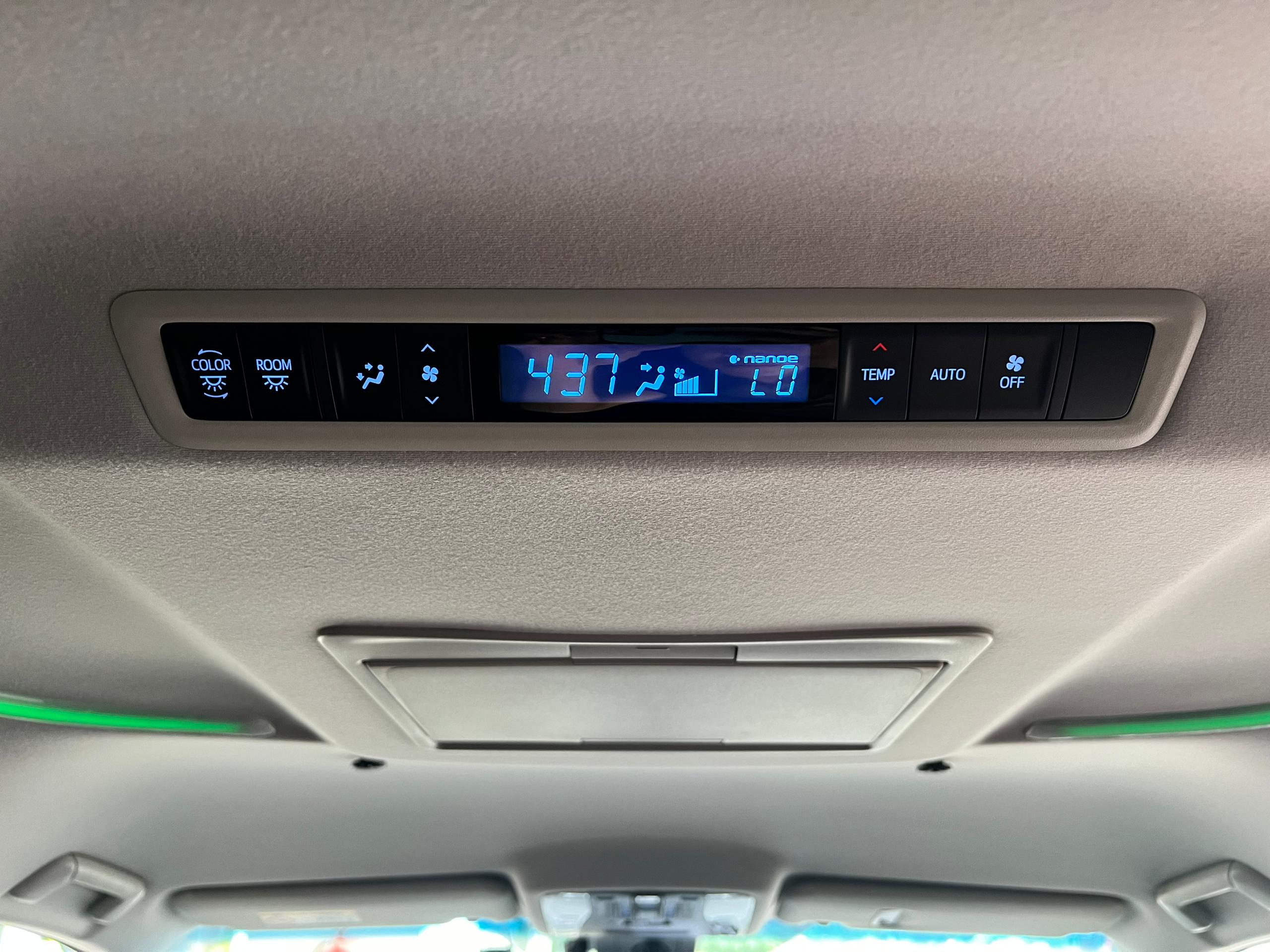 Toyota Alphard 2.5 SC black7