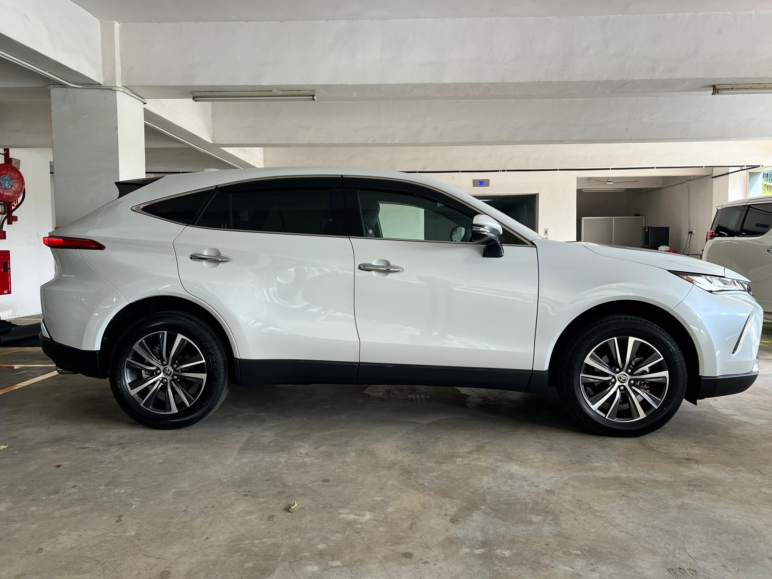 Toyota Harrier G-15