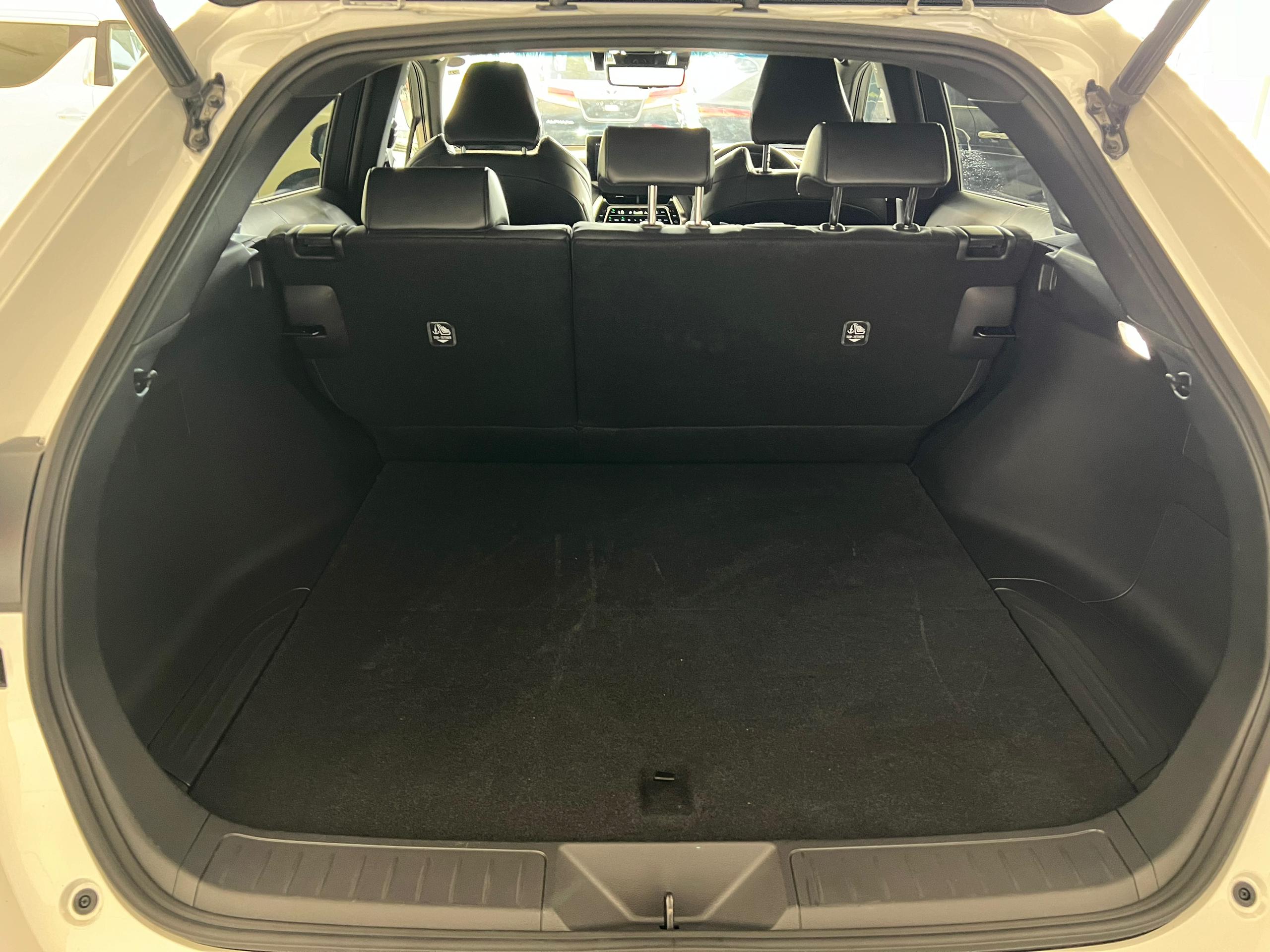 Toyota Harrier G-3